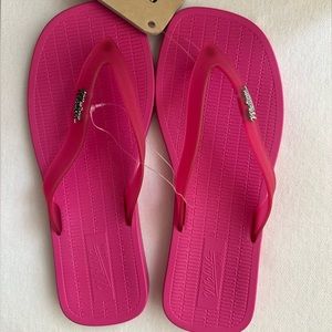NWT / Melissa Flip Flops / SZ 6